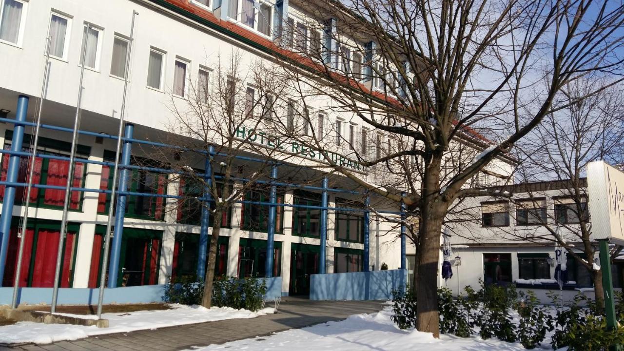 Hotel - Restaurant Martinihof Neudorfl Exterior photo